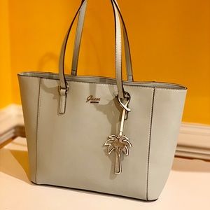 Guess women’s tote